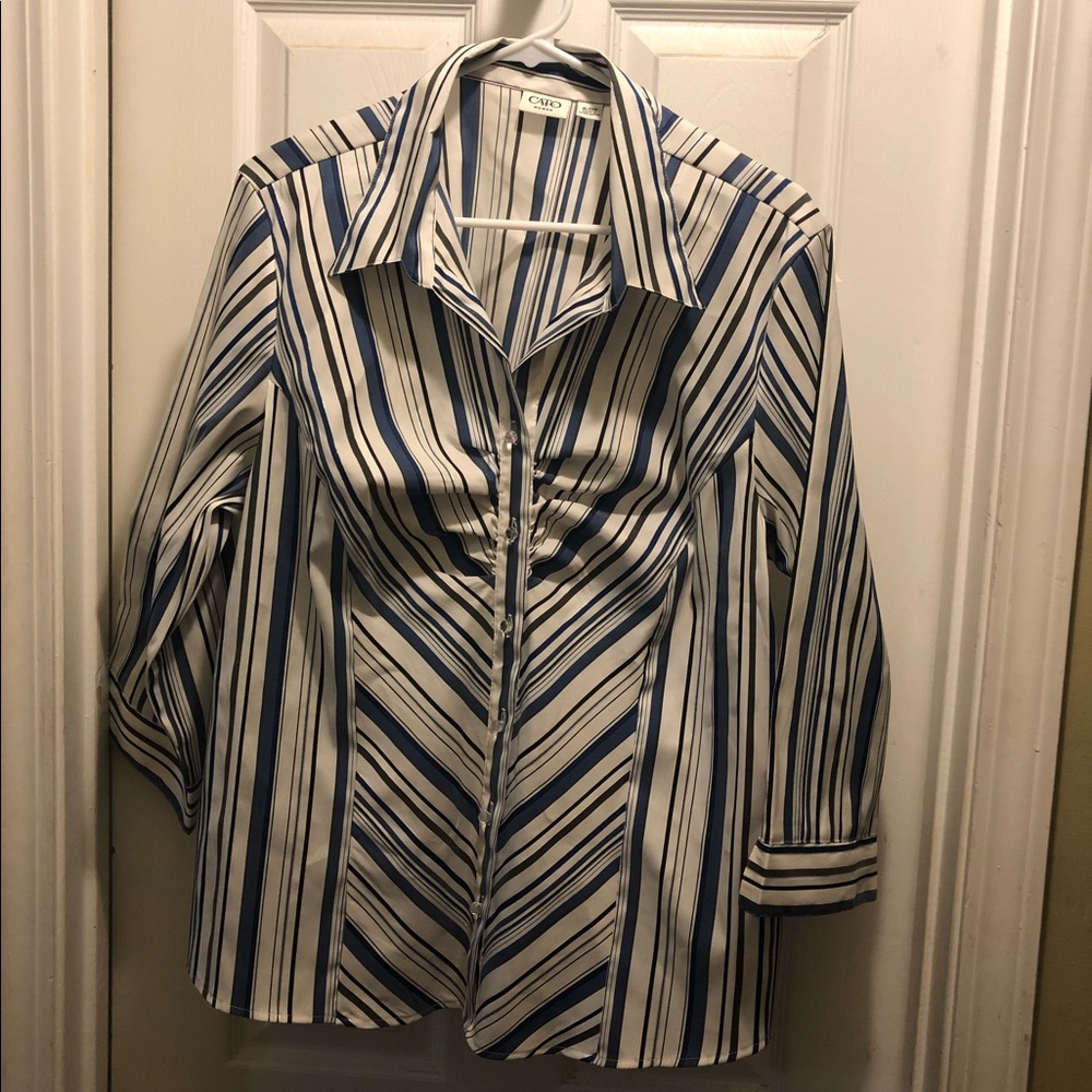 Beautiful women’s shirt from Cato! Size 18/20